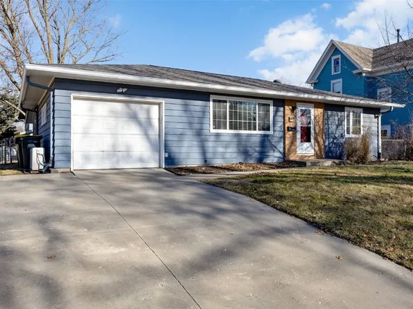 1116 Rochester Ave, Iowa City, IA 52245