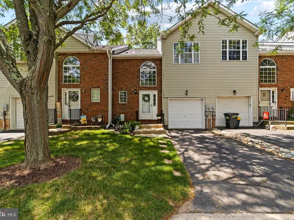 133 Petal Ln, Ewing, NJ 08638