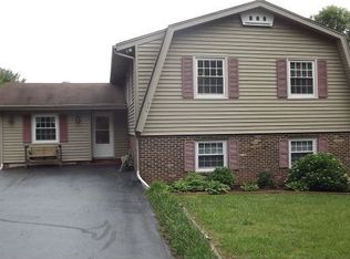 112 Crestview Dr, Farmville, VA 23901