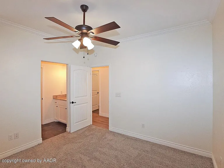 18401 Bradley Ln — Photo 13
