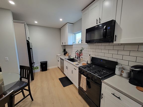 2nd image of 6063 Southside Dr