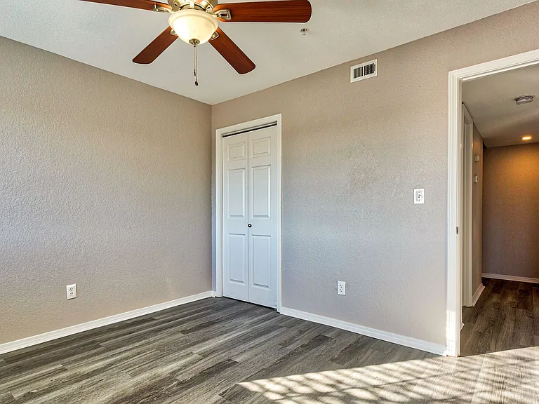 Lake Hefner Townhomes — Photo 38