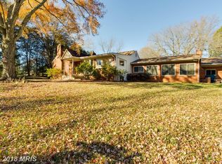 10820 Woodfair Rd, Fairfax Station, VA 22039