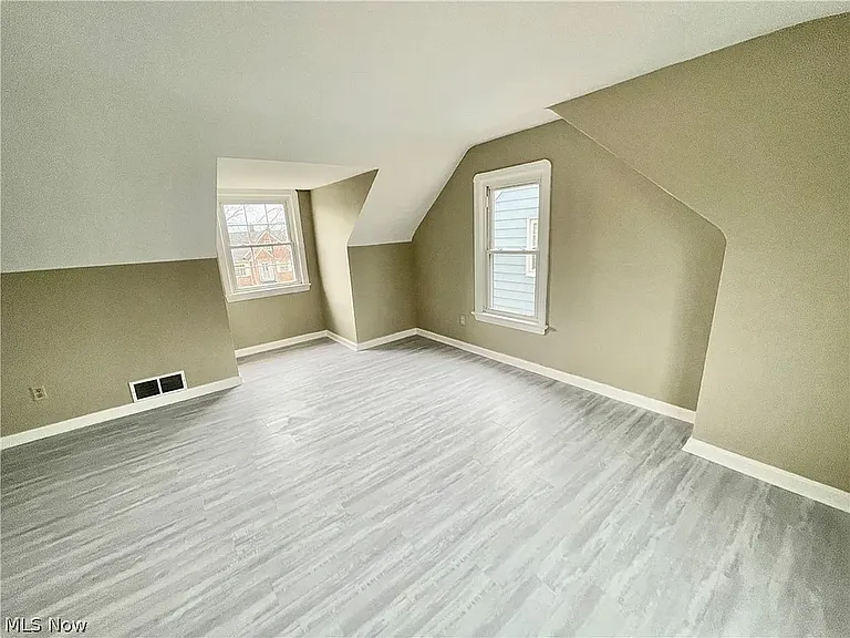 9811 McCracken Blvd — Photo 12