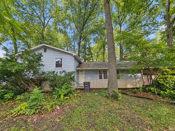 4610 Teakwood Dr, Fort Wayne, IN 46835