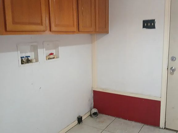 3rd image of 1140 Madrid St