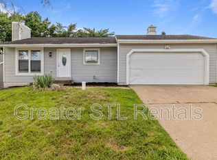 1519 Harvard Way, Saint Charles, MO