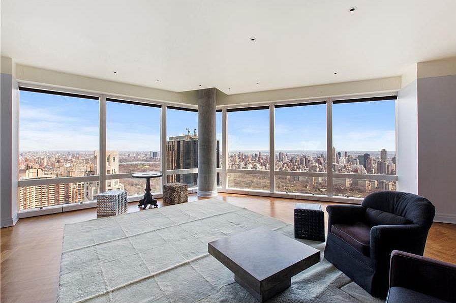 1st image of 25 Columbus Cir #St69a