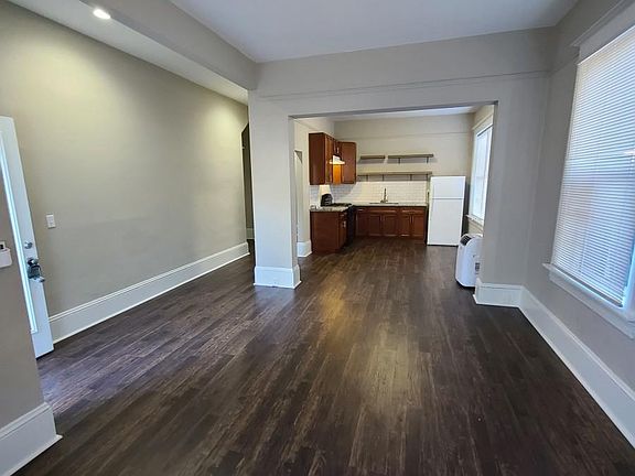4th image of 317 5th St #317