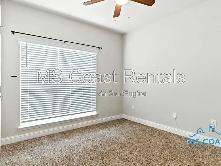 15610 Lantern Cv — Photo 17