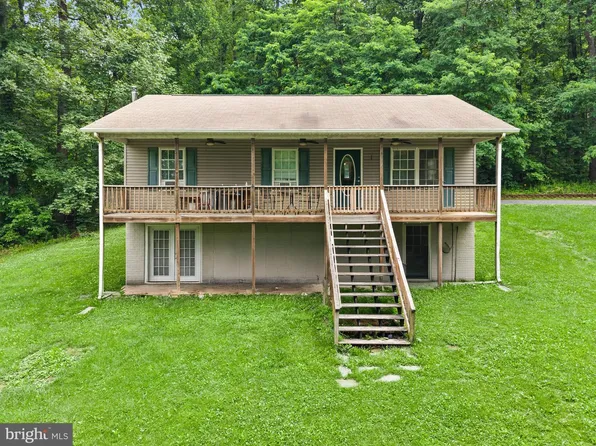 94 McDonalds Farm Rd, Linden, VA 22642