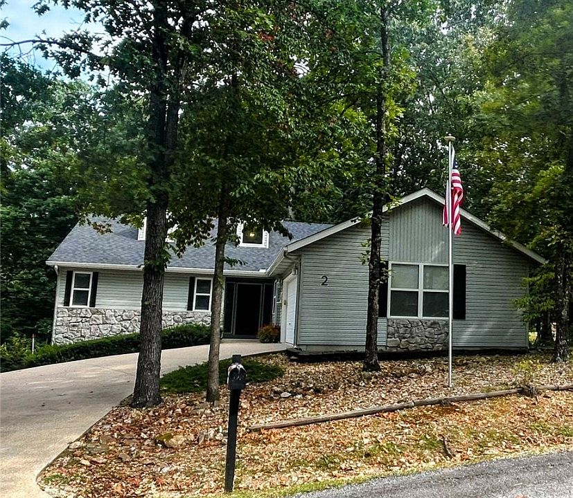 1st image of 2 Stewkley Ln