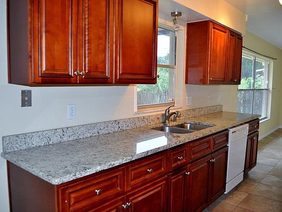 3rd image of 5247 Renoir Dr