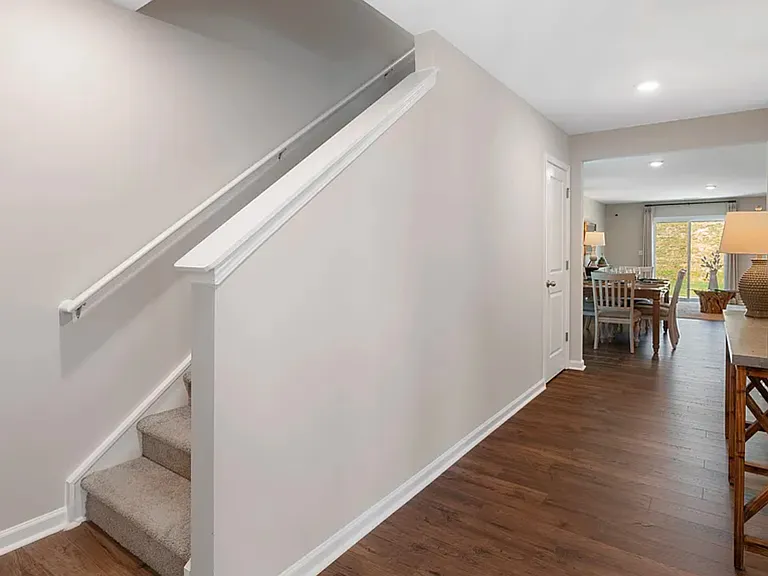614 Evaleigh St — Photo 5