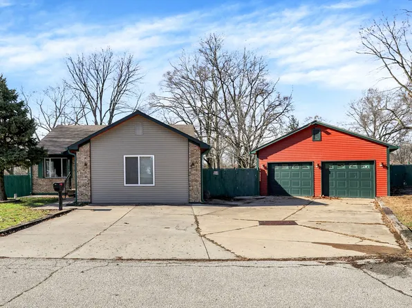 513 Mary St, Shelbyville, IN 46176