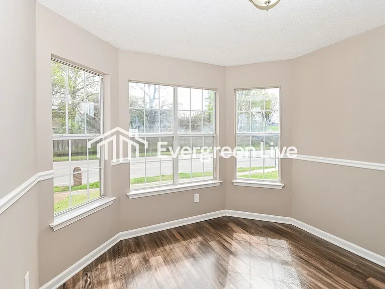 2589 Kate Bond Rd — Photo 5