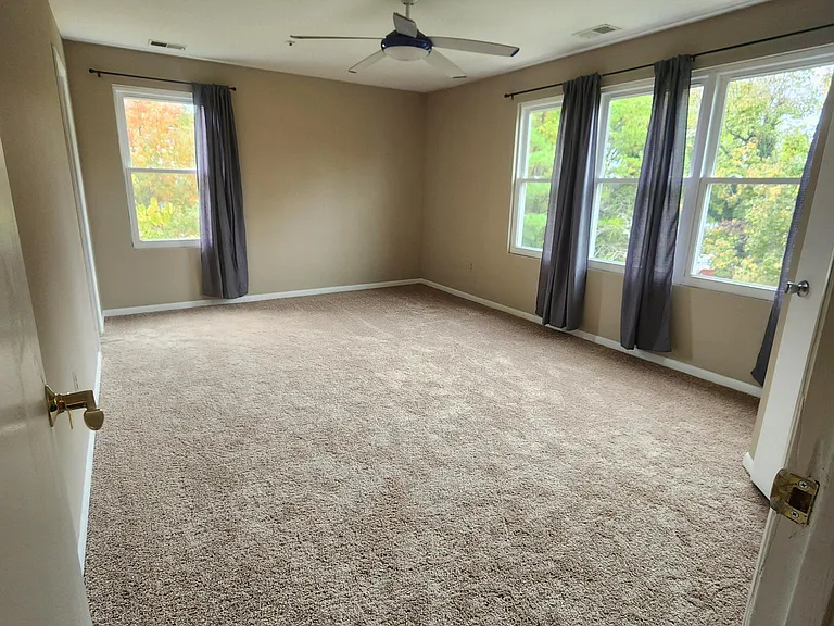 30 Greystone Ct — Photo 17