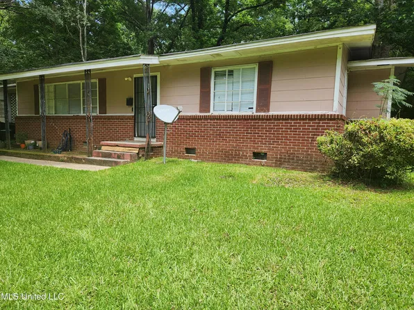 3052 Woodside Dr, Jackson, MS 39212