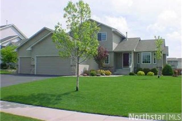 1st image of 11002 Oakwood Ln N