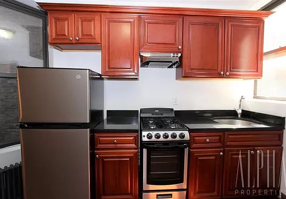 5th image of 1261 Park Ave #3E