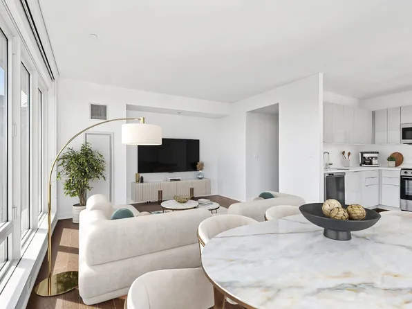 400 West 113th Street image 6 of 33