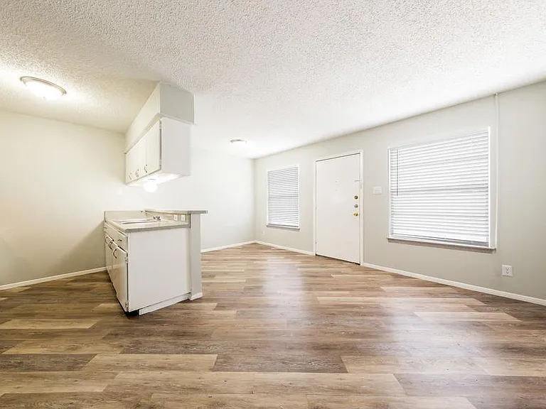The Rise Apartments — Photo 3