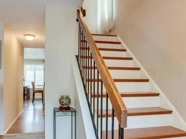8723 Ridge Hollow Ct — Photo 3
