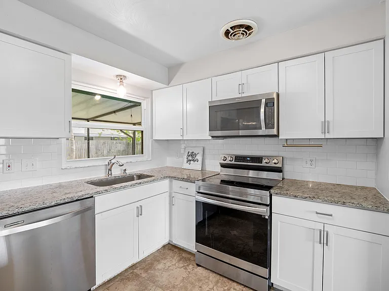 250 Carib Dr — Photo 24