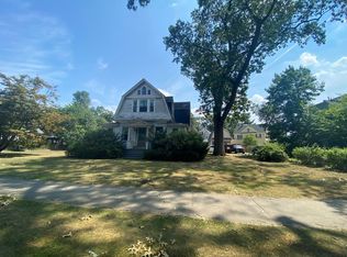133 Longmeadow St, Longmeadow, MA 01106