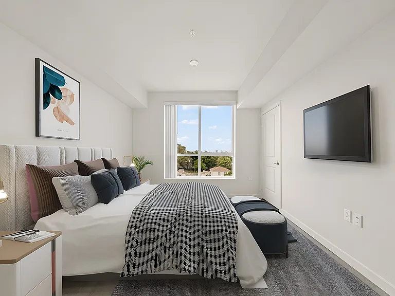 The Peake Apartments — Photo 5