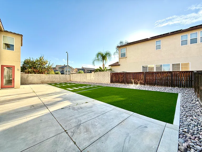 34413 Waltham Pl — Photo 30