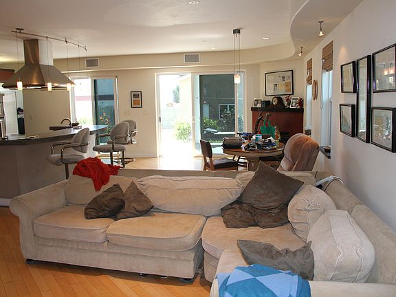 5th image of 1311 Emerald St