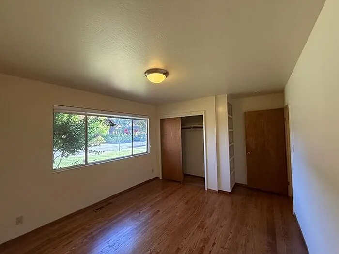 75 Stuart Ct — Photo 11
