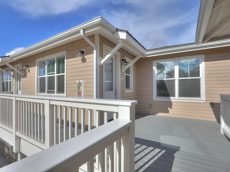322 W Micheltorena St #D — Photo 11