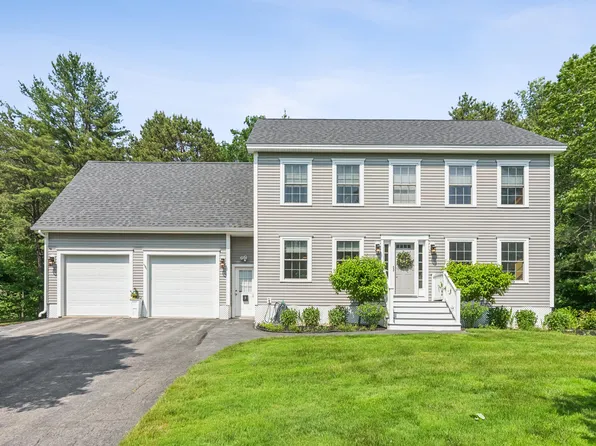 3 Bradfield Way, Kennebunk, ME 04043