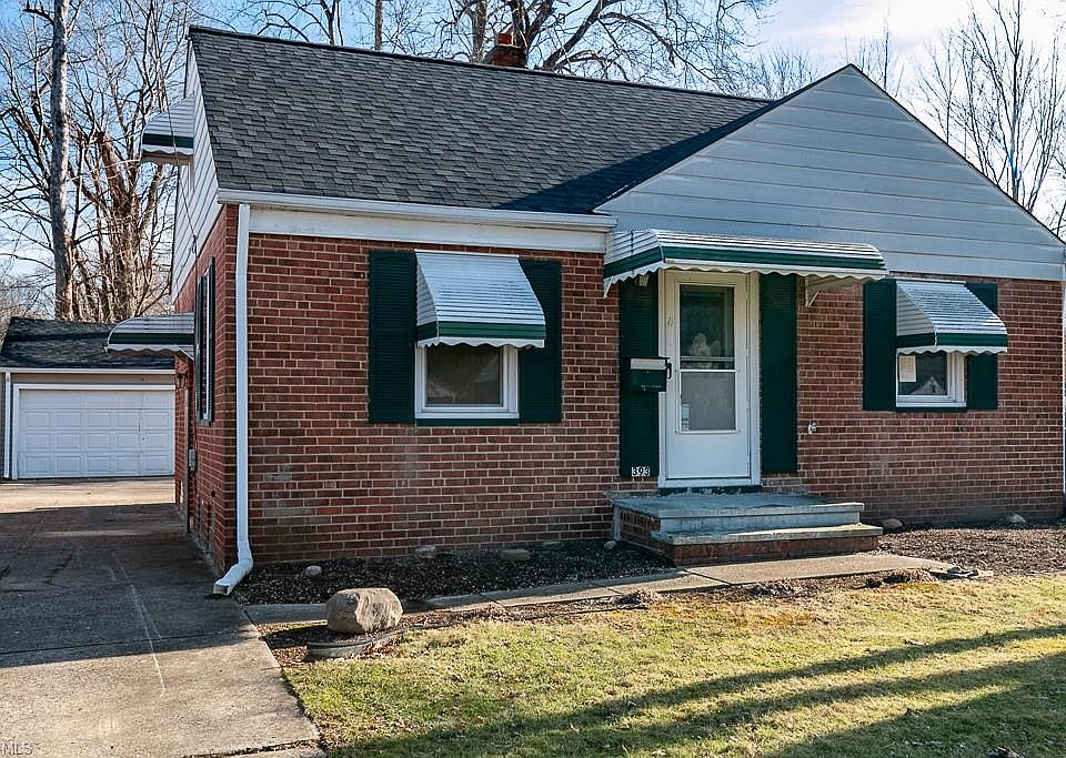 1st image of 393 Lucille Ave