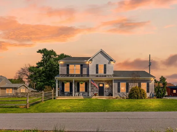 5 Boundary Dr, New Freedom, PA 17349