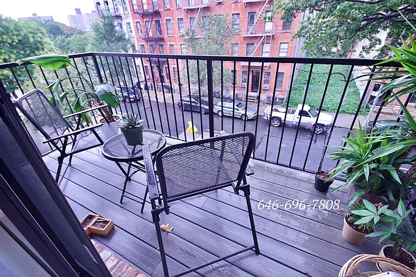 Rented by Brickwood BWR LLC | media 34