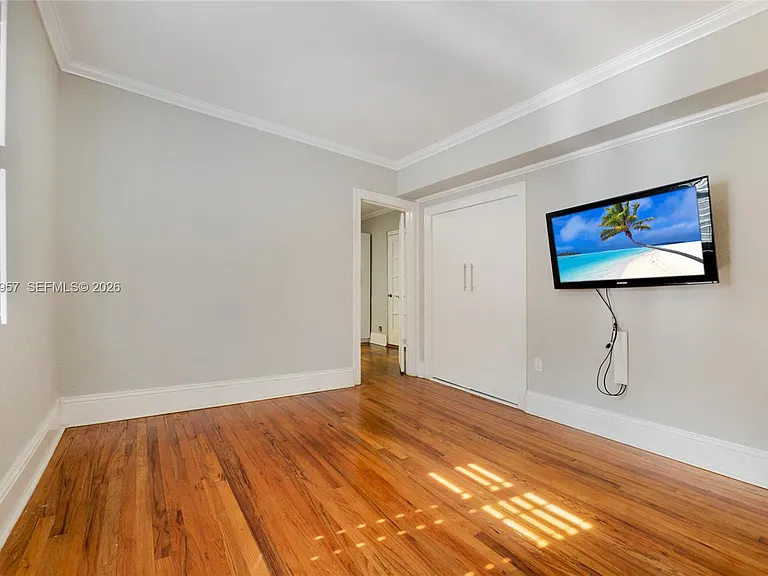 1110 Pizarro St — Photo 11