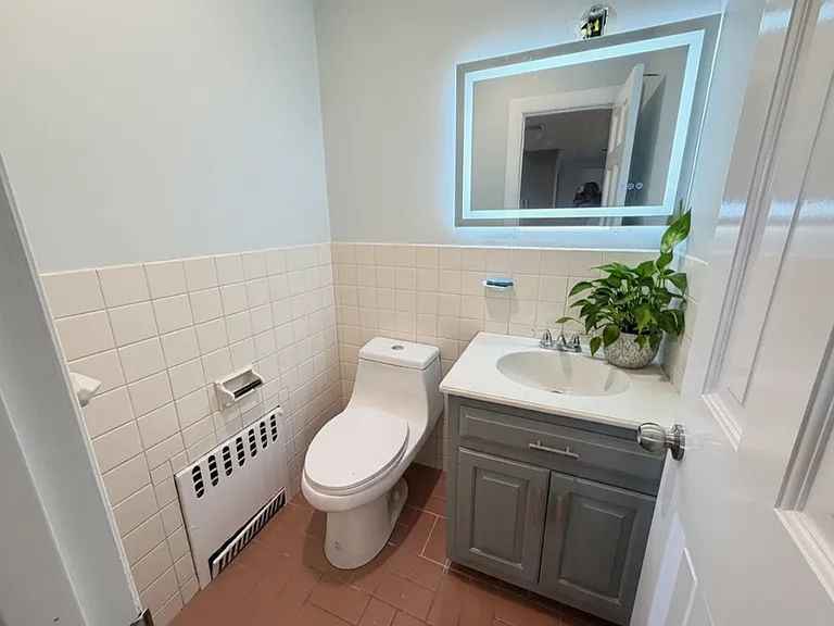 343 Bay Rd — Photo 15