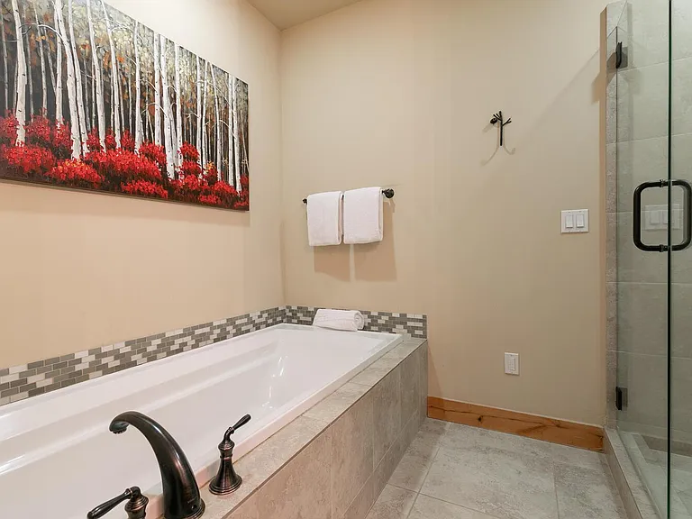 10108 Sagebrush Ct — Photo 16