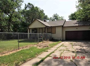 1122 N Ash Ave, Wichita, KS 67214