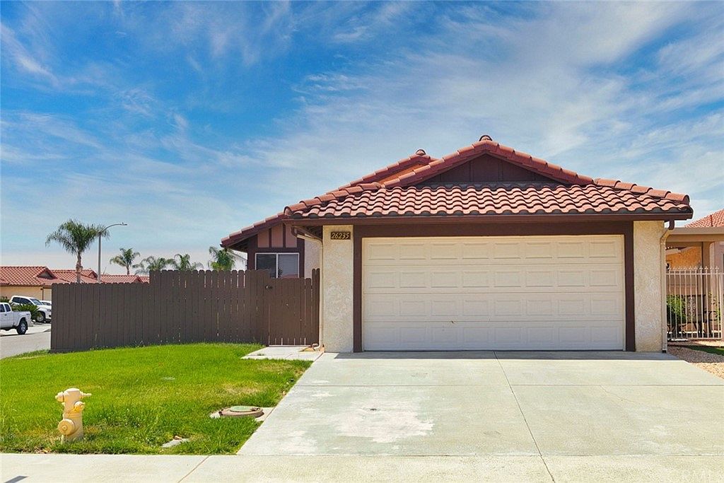 26235 Goldenwood St, Sun City, CA 92586 | Zillow