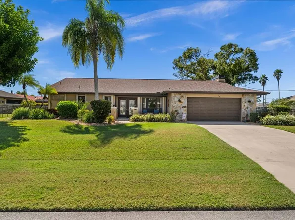 1922 SE 5th St, Cape Coral, FL 33990