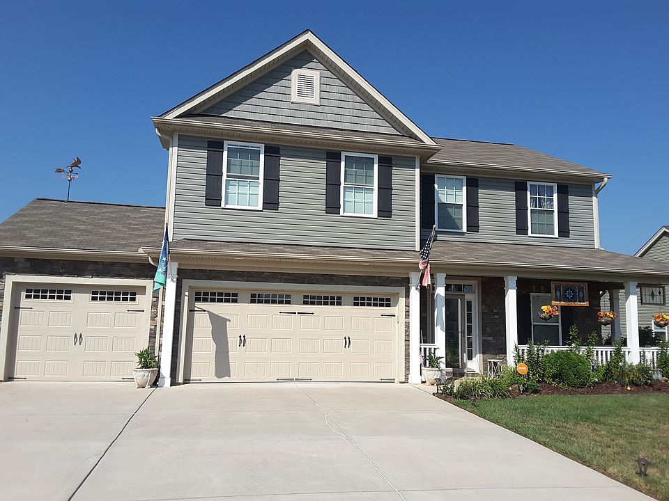 Vinyl and stone front view