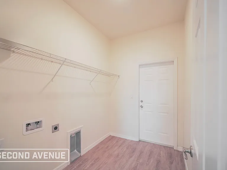 2107 NE 1st Pl — Photo 11