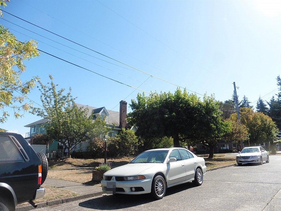 2nd image of 3301 N Adams St