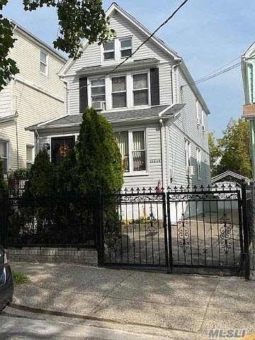 1st image of 21629 111th Ave