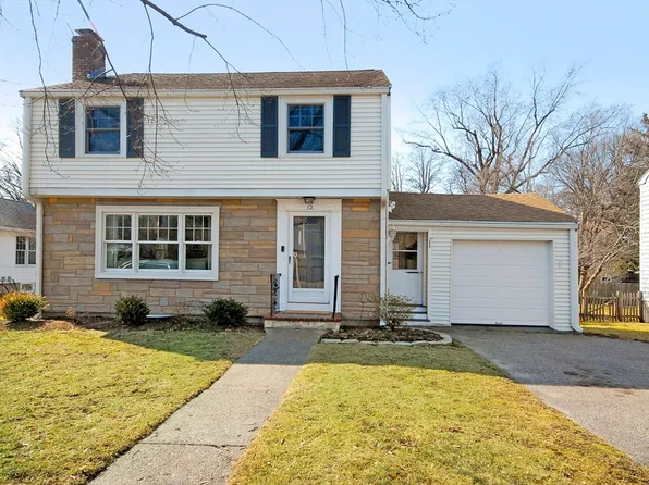 12 Newcastle Rd, Belmont, MA 02478