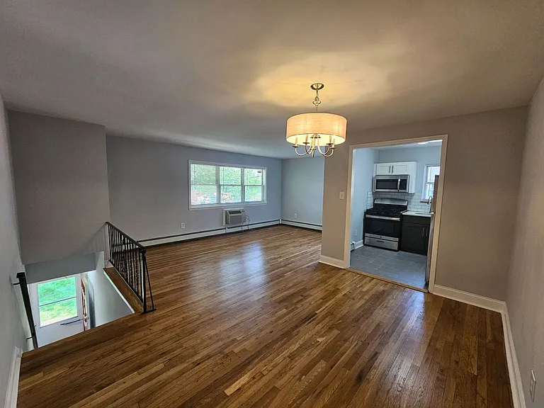 Keyport Harbor Apartment Homes — Photo 29